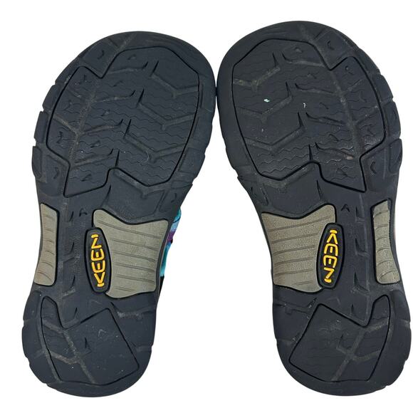 Keen kids rainbow waterproof sandals Size 3 Preowned - Picture 5 of 6